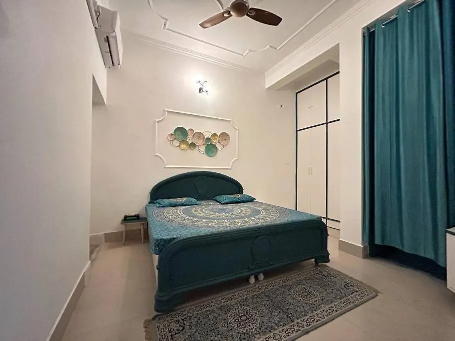 Appartamento Egarden Krishna Deluxe Room Varanasi